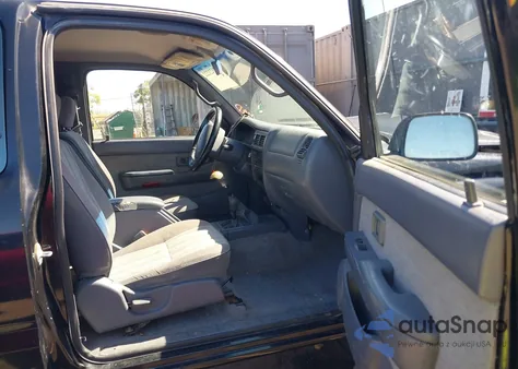 1998 Toyota Tacoma Base V6 из США, поврежденный, VIN 4TAWN72N3WZ098566